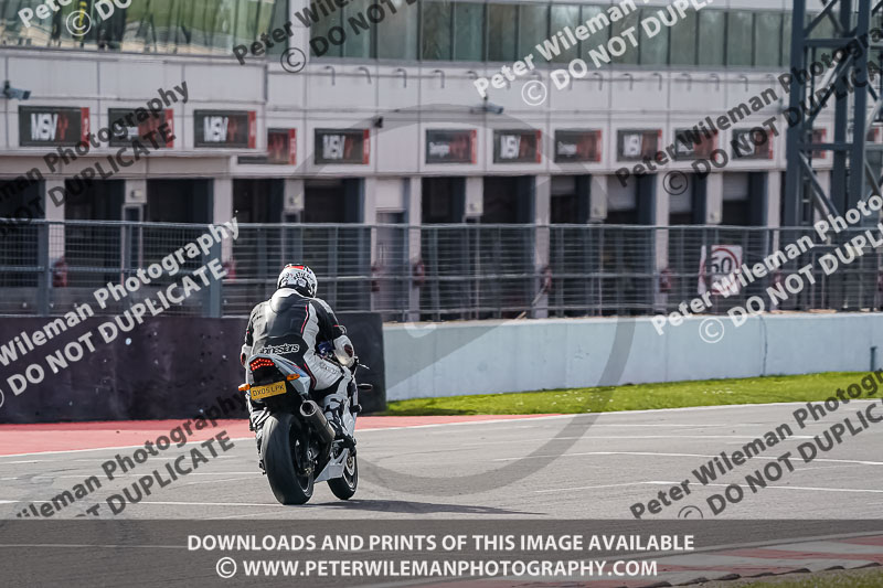 donington no limits trackday;donington park photographs;donington trackday photographs;no limits trackdays;peter wileman photography;trackday digital images;trackday photos